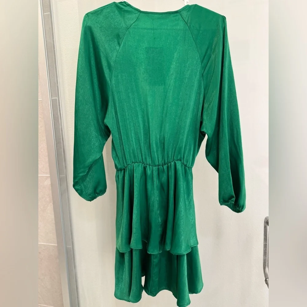 Elegant Green ZARA Women's Dress NWT - Picture 5 of 5